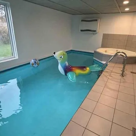 Large With Pool And Sauna Dom wakacyjny