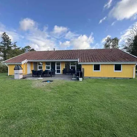 Large With Pool And Sauna