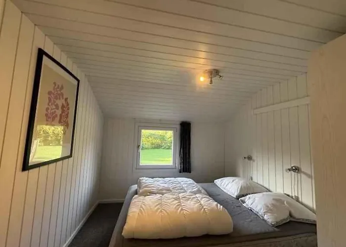 Casa vacanze Large With Pool And Sauna